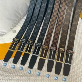 Picture of LV Belts _SKULVBelt35mmX95-125cm7D105412